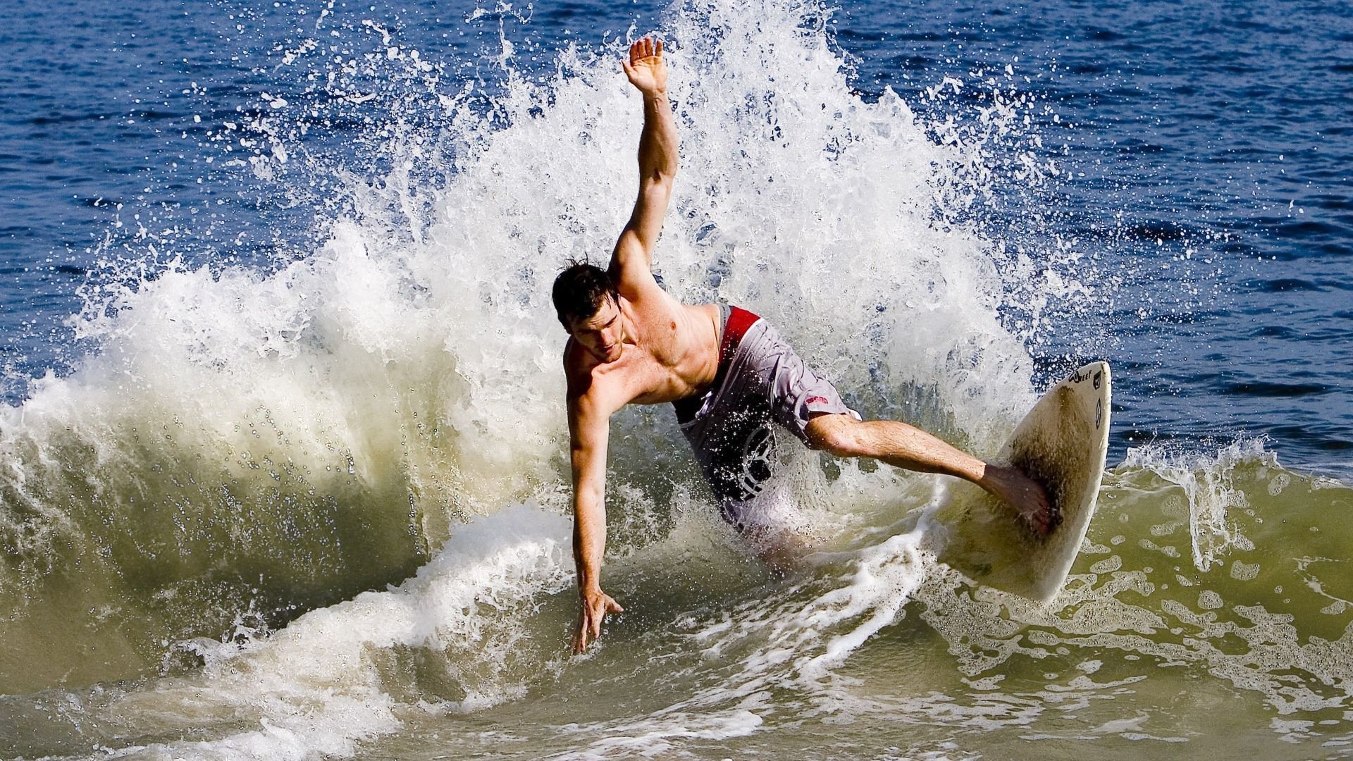 KAIYUNAPP-法国混合4×100米自由泳决赛展现韧性，4×200米自由泳决赛视频